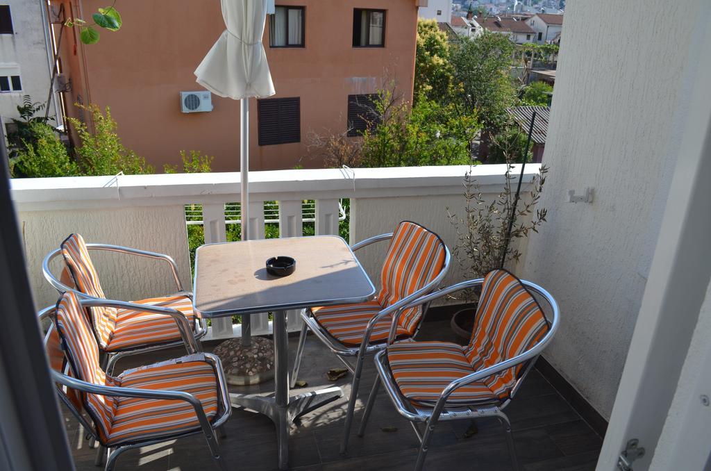 Casablanca Apartments Budua Esterno foto